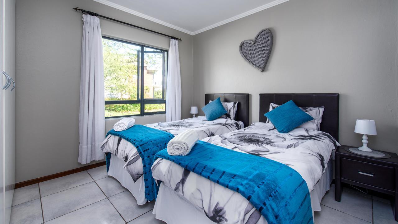 Jozistay @ Jackal Creek Apartments Roodepoort Bagian luar foto